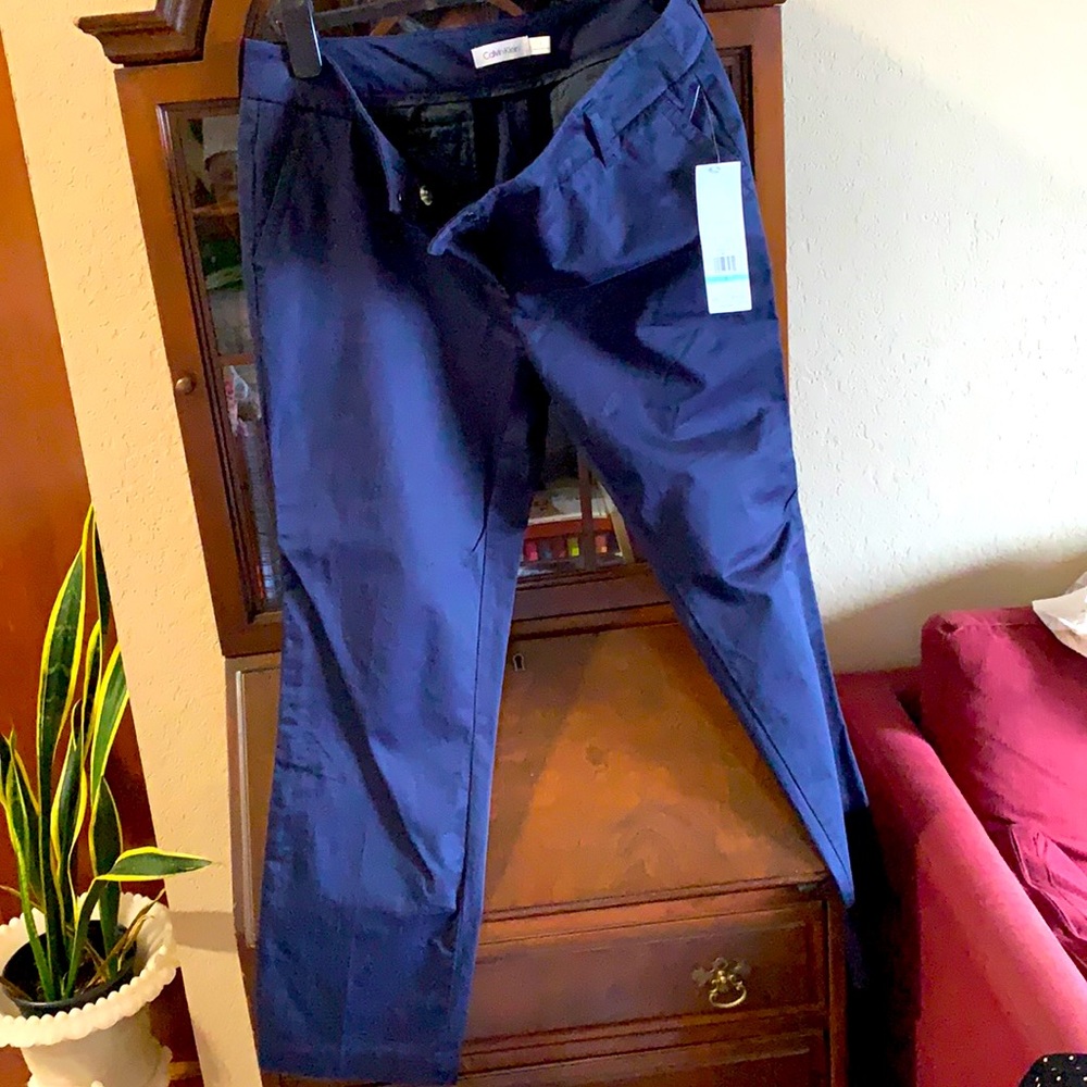 Calvin Klein Women’s pants size 8 Navy (new)